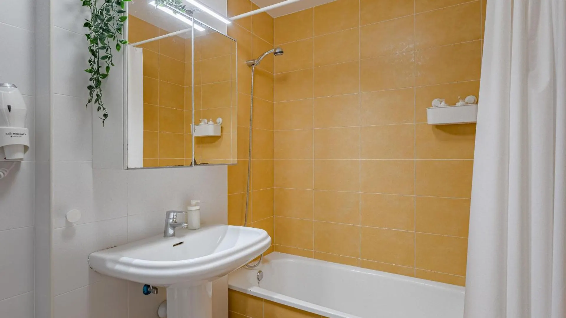Apartment La Perla By Interhome El Medano   El Medano (Tenerife)